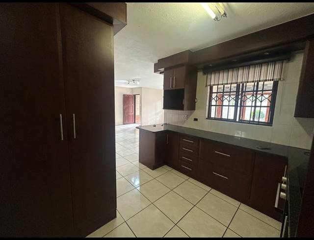 4 BEDROOM PROPERTY TO RENT IN EQUESTRIA